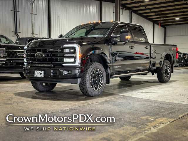 2026 Ford F350 Super Duty Crew Platinum 8 ft
