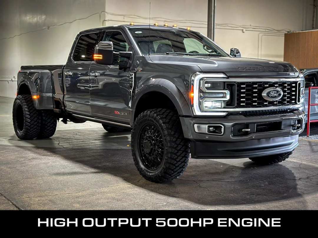 2023 Ford F450 Super Duty Crew Platinum 8 ft - Image 3