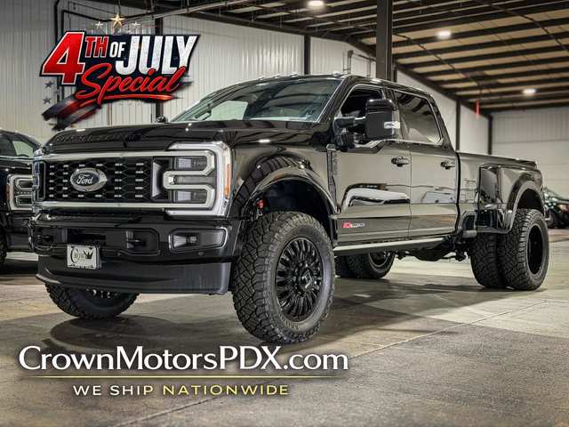 2026 Ford F450 Super Duty Crew Platinum 8 ft
