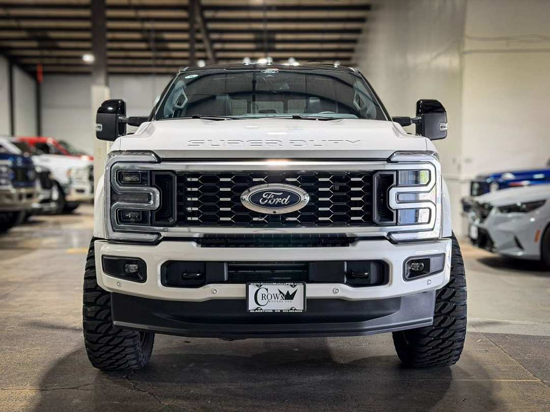 2026 Ford F450 Super Duty Crew Platinum 8 ft - Image 3