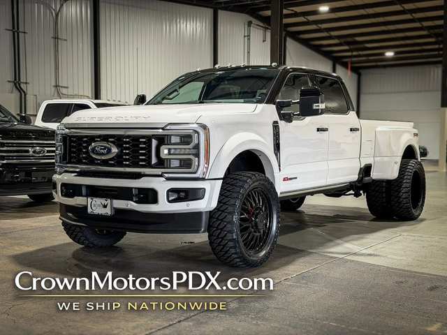 2026 Ford F450 Super Duty Crew Platinum 8 ft