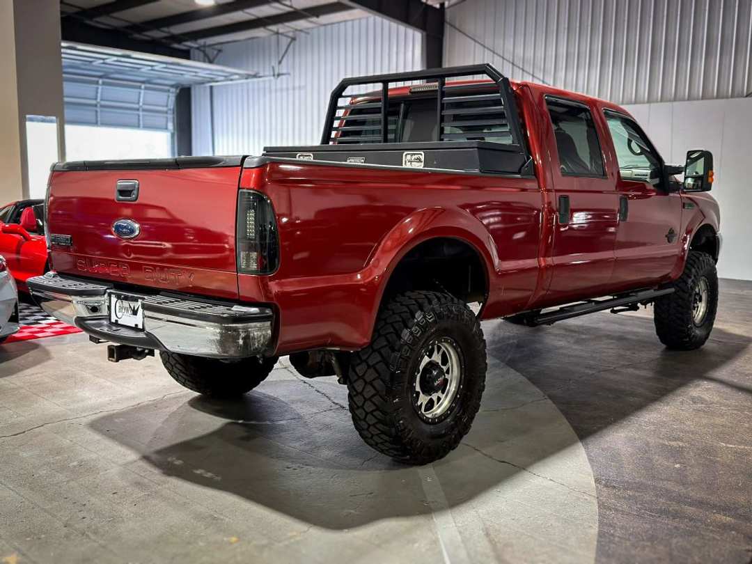 1999 Ford F350 Super Duty Crew Short Bed - Image 3