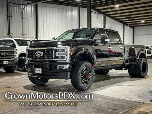 2027 Ford F450 Super Duty Crew Platinum Plus 22" Custom Arena