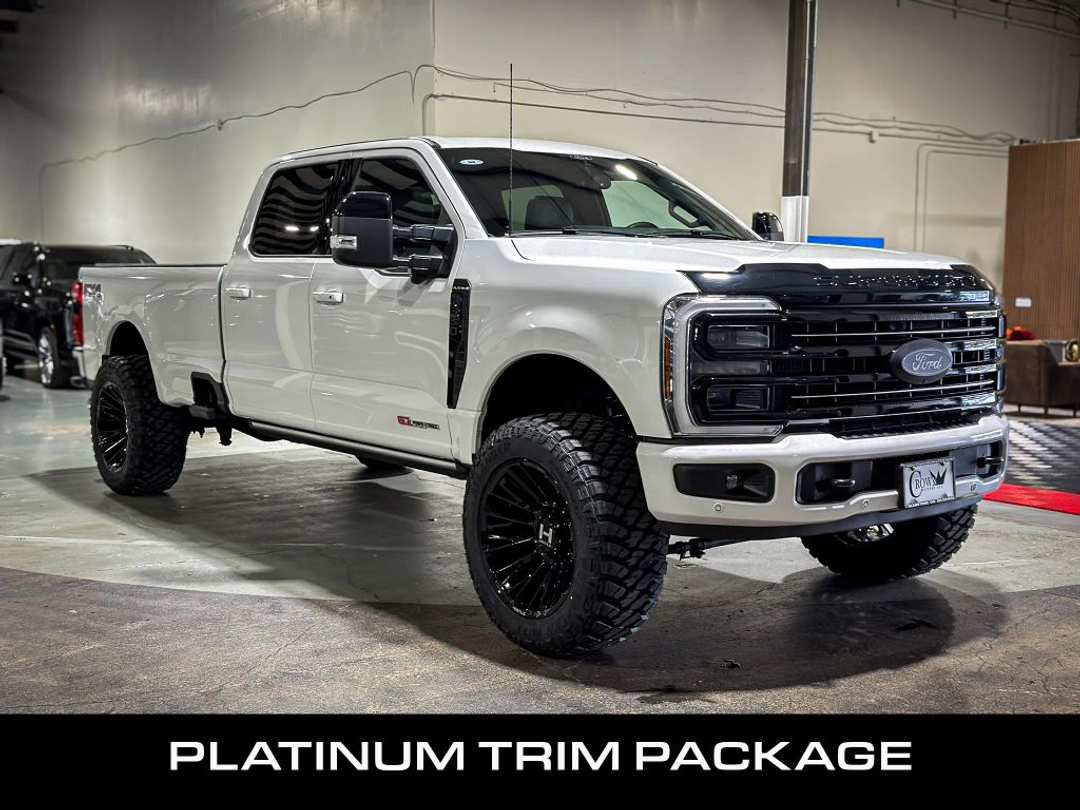 2026 Ford F350 Super Duty Crew Platinum High Output 22" Custome Hostile - Image 3