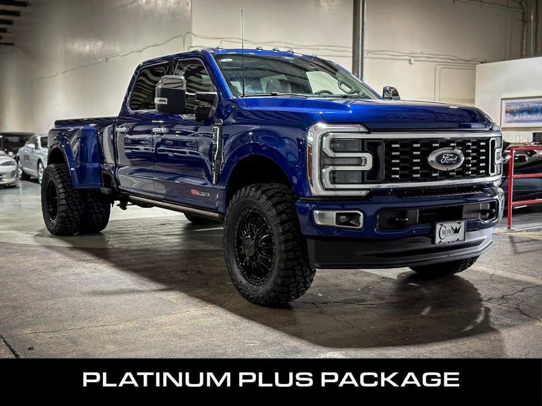 2026 Ford F350 Super Duty Crew PLATINUM PLUS 22" ARENA WHEELS WITH 37" MTs - Image 3