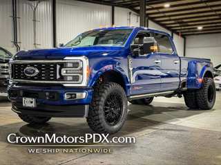 2026 Ford F350 Super Duty Crew PLATINUM PLUS 22" ARENA WHEELS WITH 37" MTs