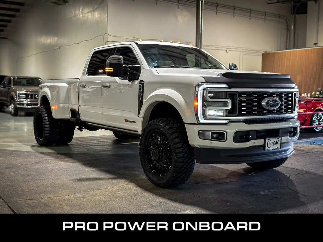 2026 Ford F450 Super Duty Crew Platinum 8 ft - Image 3