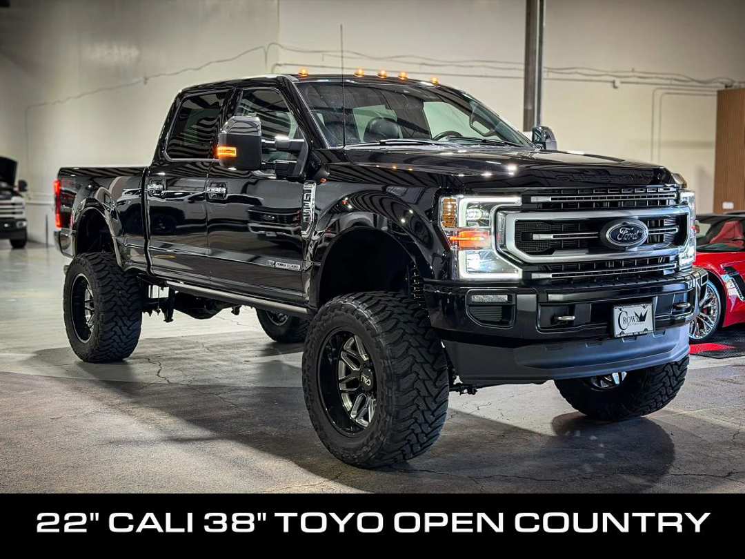 2022 Ford F350 Super Duty Crew Platinum 6 3/4 ft - Image 3