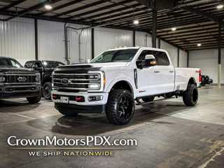 2023 Ford F350 Super Duty Crew LIMITED 8 FT 22" CUSTOM WHEELS 35" MT